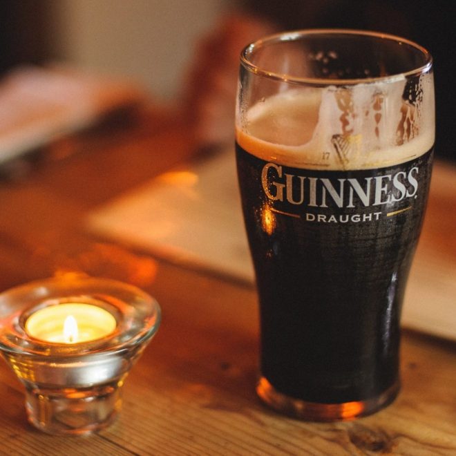 Todo sobre la Guinness Draught: La Dry Stout Más Famosa